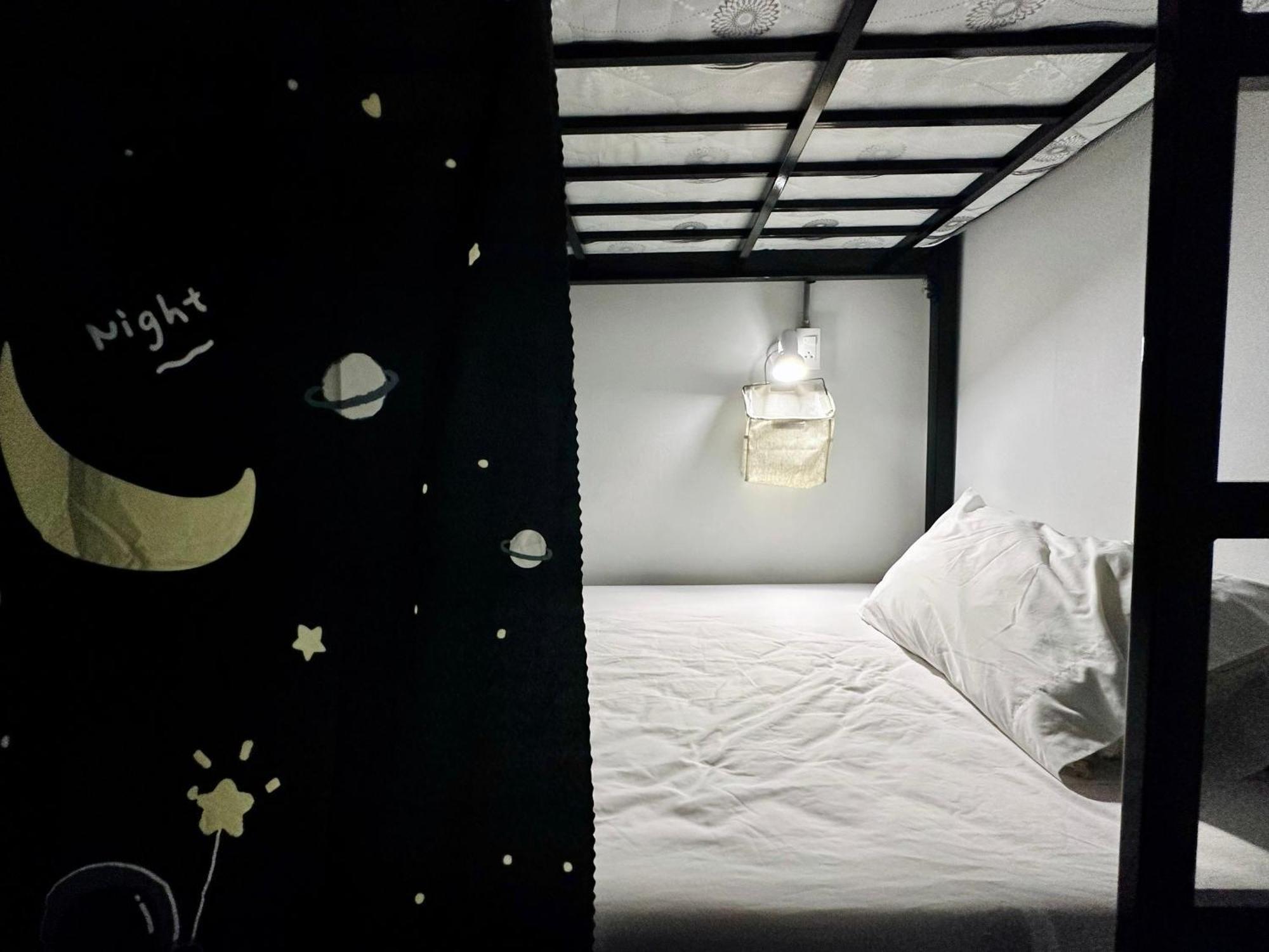 Prachan Hostel Thong Sala Eksteriør billede